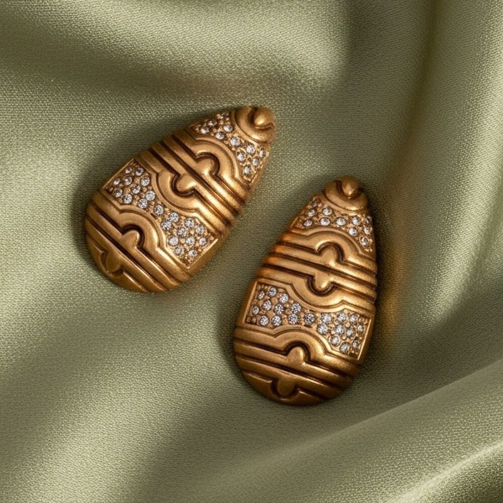 Museum Etched Retro Gold Earrings Ethnic Antique VTG CZ Teardrop Stud Statement